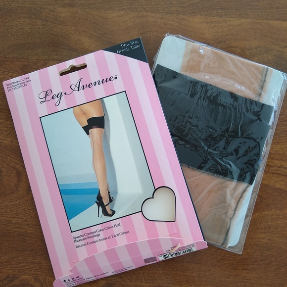 NIP 2 pair plus size stockings - Picture 3 of 12